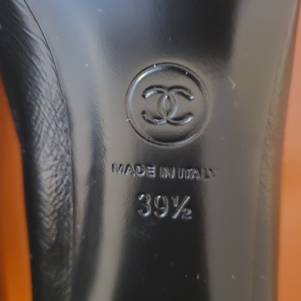 Authentic CHANEL PUMPS Black Leather Size 39.5 - Picture 7 of 8